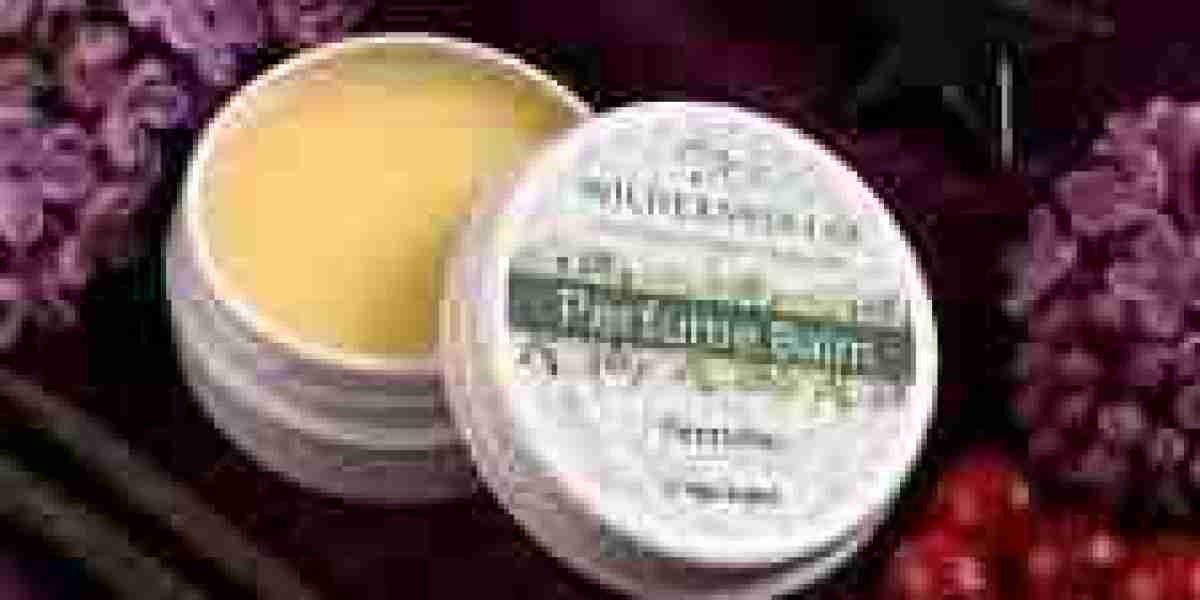 Solid Perfume Balm: A Luxurious and Conscious Way to Wear Fragrance