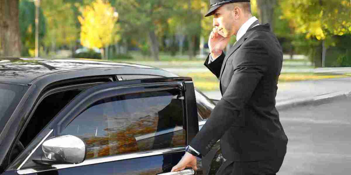 Why Open Chauffeur Service in Melbourne Is Perfect for Business and Leisure Travelers
