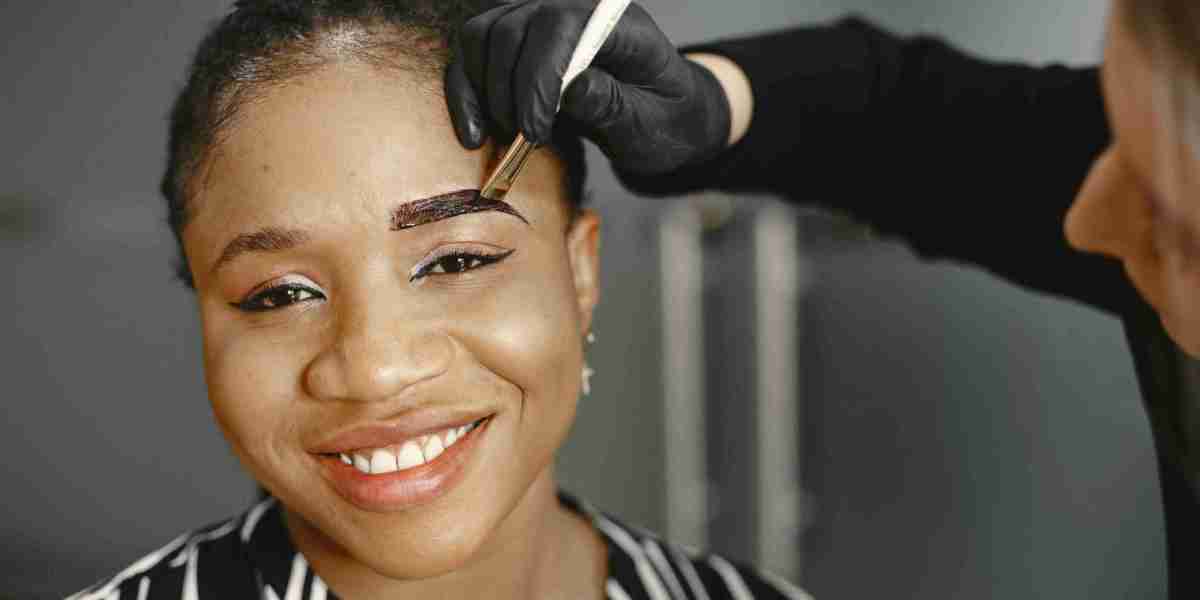 Eyebrow Tattoo Before and After: What Results Can You Expect?